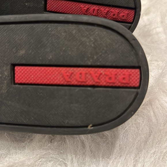 Prada black suede women slip on sneaker size 38 1/2 pre-owned. - Picture 3 of 9